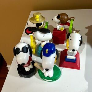 Happy meal Snoopy toy set of 6